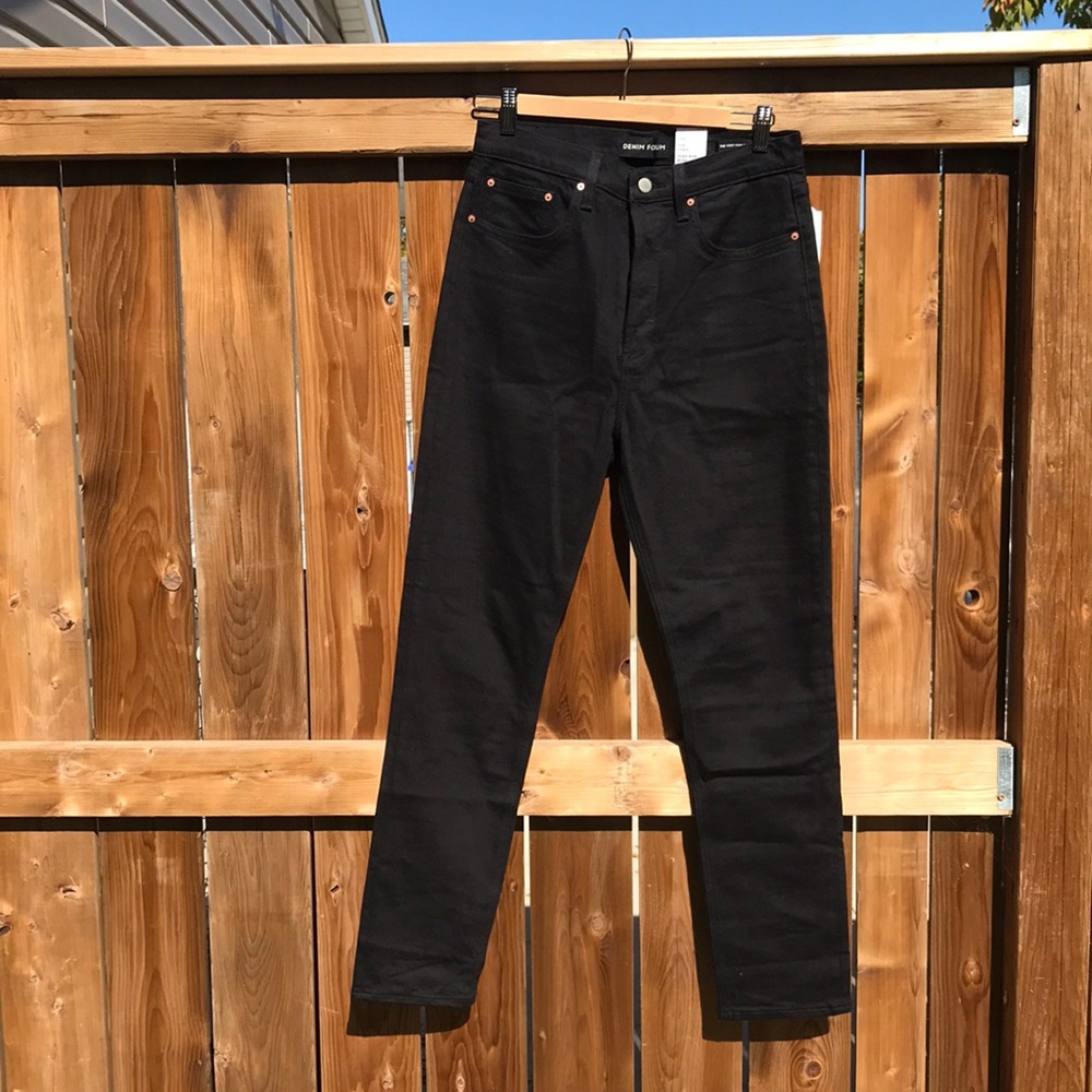 DENIM FORUM of ARITZIA Yoko High Rise Slim Stay Black 29 Waist